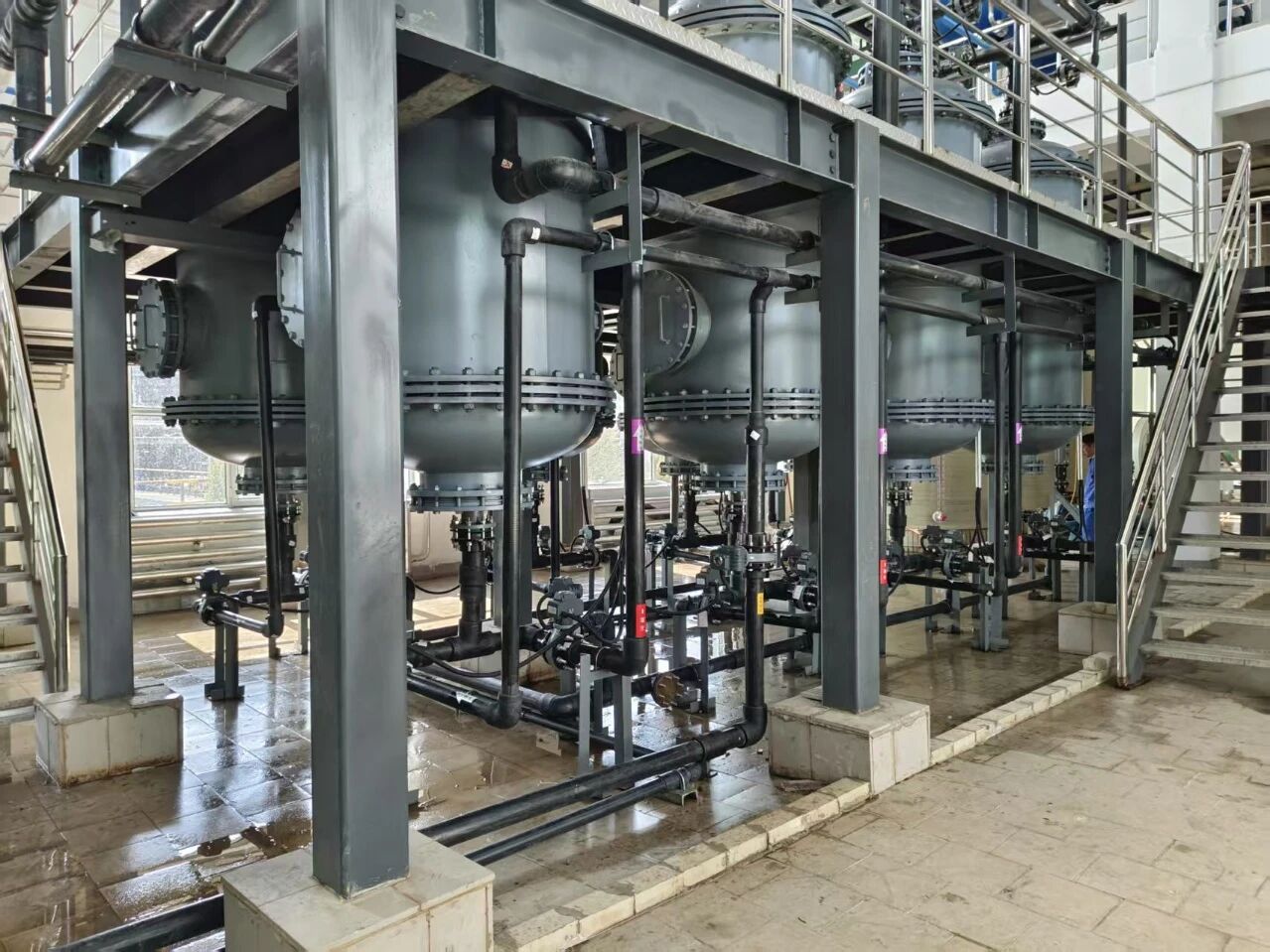 0904-2-2.jpg 0904-2-2.jpg